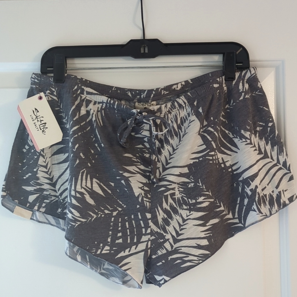 Brand New Salt Life Shorts XL
